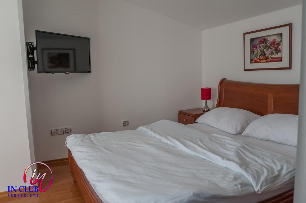 Apartment And Rooms In Club Indija Exterior photo