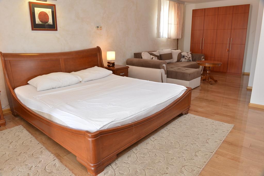 Apartment And Rooms In Club Indija Exterior photo